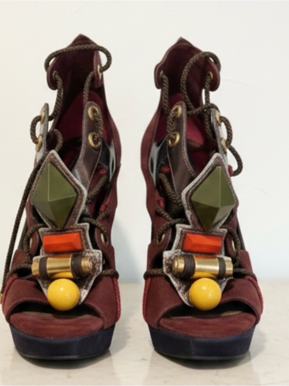 Louis Vuitton Spicy Runway 2009 Burgundy Suede Embellished Platform Heels | Rare - Picture 3 of 17